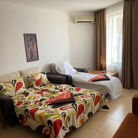 Top Complex Apartment On The Beach Sveti Vlas Buitenkant foto