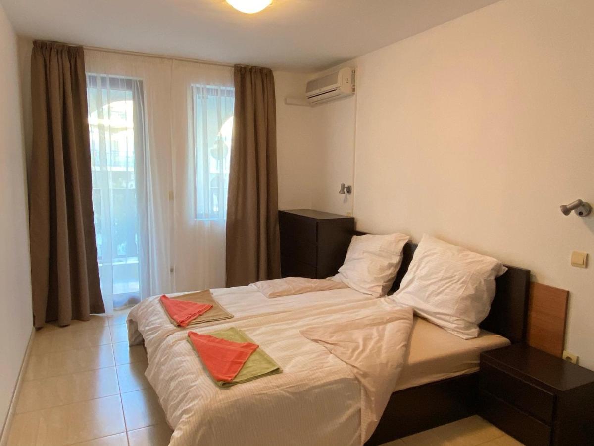 Top Complex Apartment On The Beach Sveti Vlas Buitenkant foto