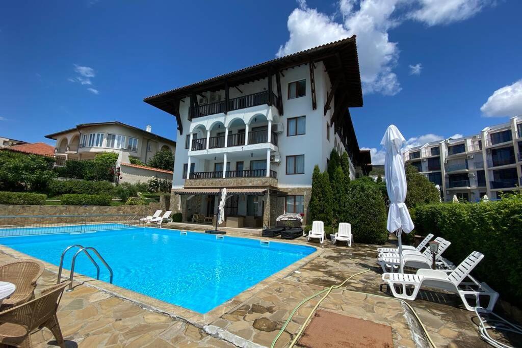 Top Complex Apartment On The Beach Sveti Vlas Buitenkant foto